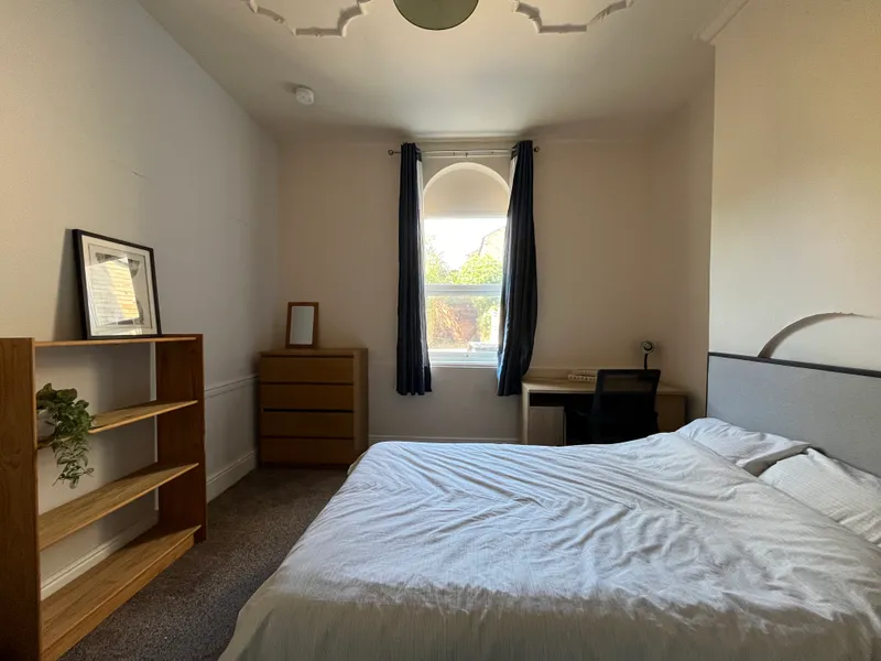 4 Bed West End Student House  // Jul 2026 - Image 5